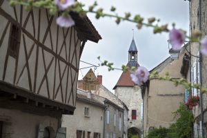 Das Bois-et-Bougies in Charroux. Die Auvergne lädt mit vielen lukullischen Spezialitäten zum Verweilen ein. Sinnenfrohe Menschen werden sich hier wie im Paradies fühlen. (#3)