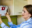 Hausapotheke einrichten: So gehen Familien vor! ( Foto: Adobe Stock - kostikovanata )