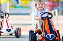 Straßenteilnehmer Kind : Was Sie bei Kettcars und Co. beachten müssen