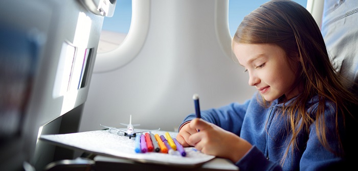 Kinder beschäftigen: Damit wird der Flug stressfrei