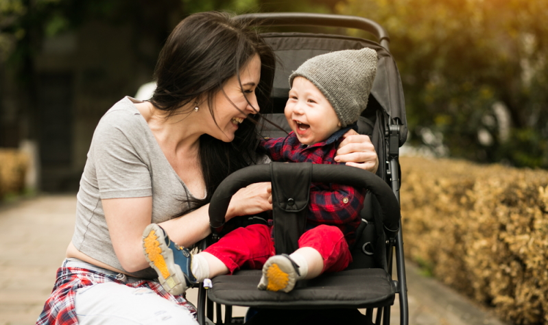 Kinderwagen im Test: Am besten selbst vor dem Kauf einen Test auf Sicherheit und Nutzung durchführen!