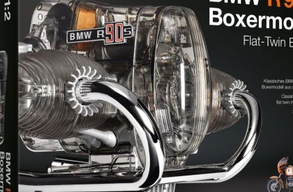 FRANZIS feiert Daytona-Jubiläum mit originalgetreuem BMW R 90 (Foto: FRANZIS GmbH)