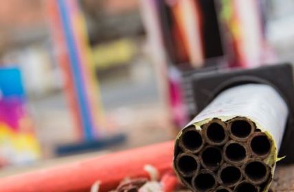 Kinder in Kandern durch Böller verletzt (Foto: Adobestock - SKatzenberger 48109044)