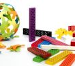 Nachhaltiges Spielzeug: Plastik oder Holz? (Foto: FNR/Ramona Petrolle)