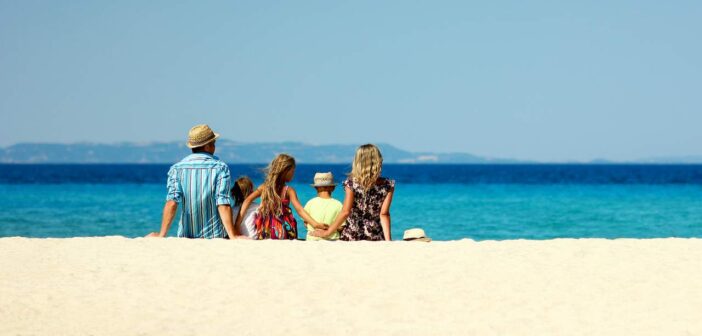 Warum sich ein Tapetenwechsel ans Meer für Familien immer lohnt (Foto: AdobeStock - Kostia - 412919686)