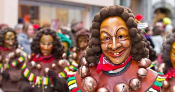 Ulm eröffnet Karnevalssaison, während alemannische Narren auf Dreikönig (Foto: AdobeStock - aronge - 39259534)